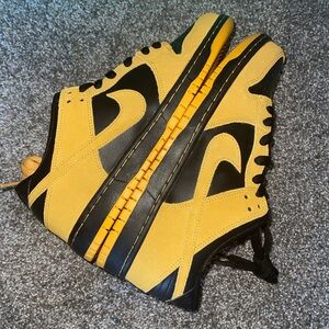 Nike Dunk Low SB “Iowa”